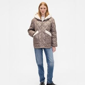 GAP Women's Taupe Quilted Puffer Jacket
